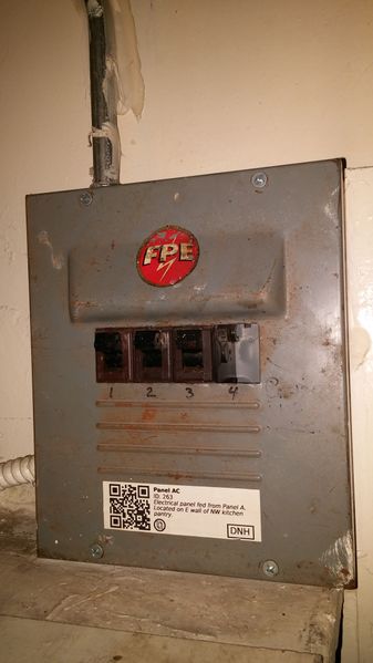 File:Panel-ac.jpg